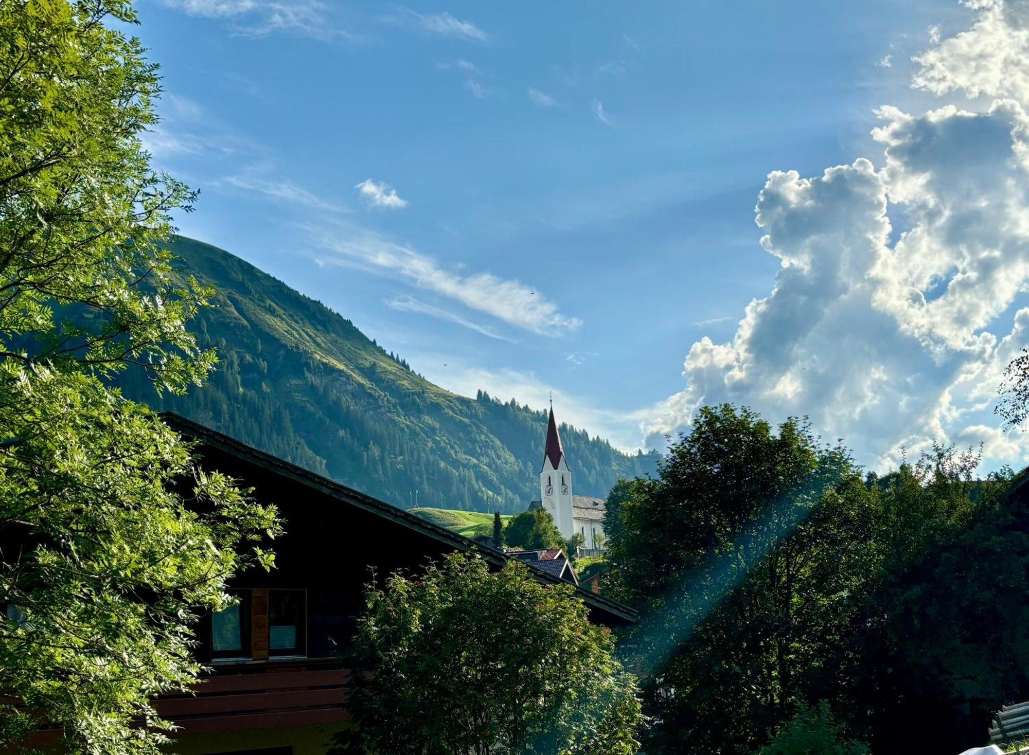 Berwang Chalets - Enzian Exterior photo